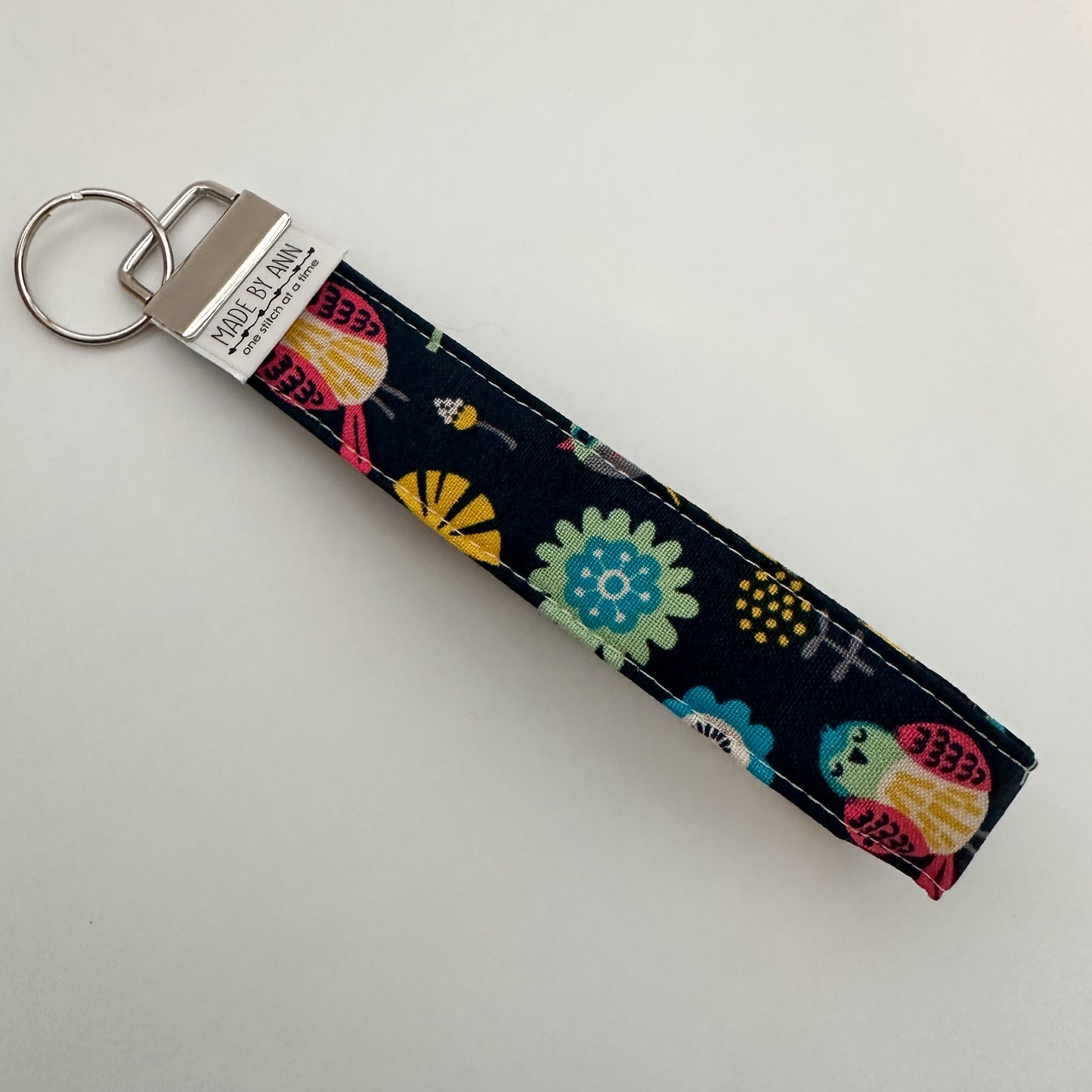 Keyring wristlet