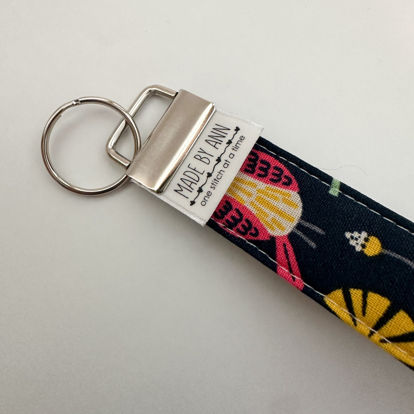 Keyring wristlet