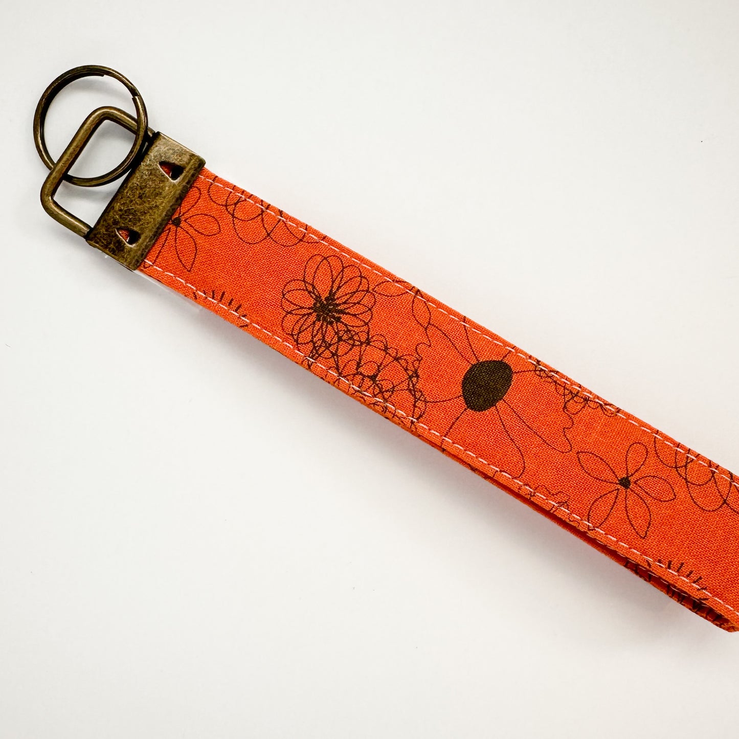 Keyring wristlet
