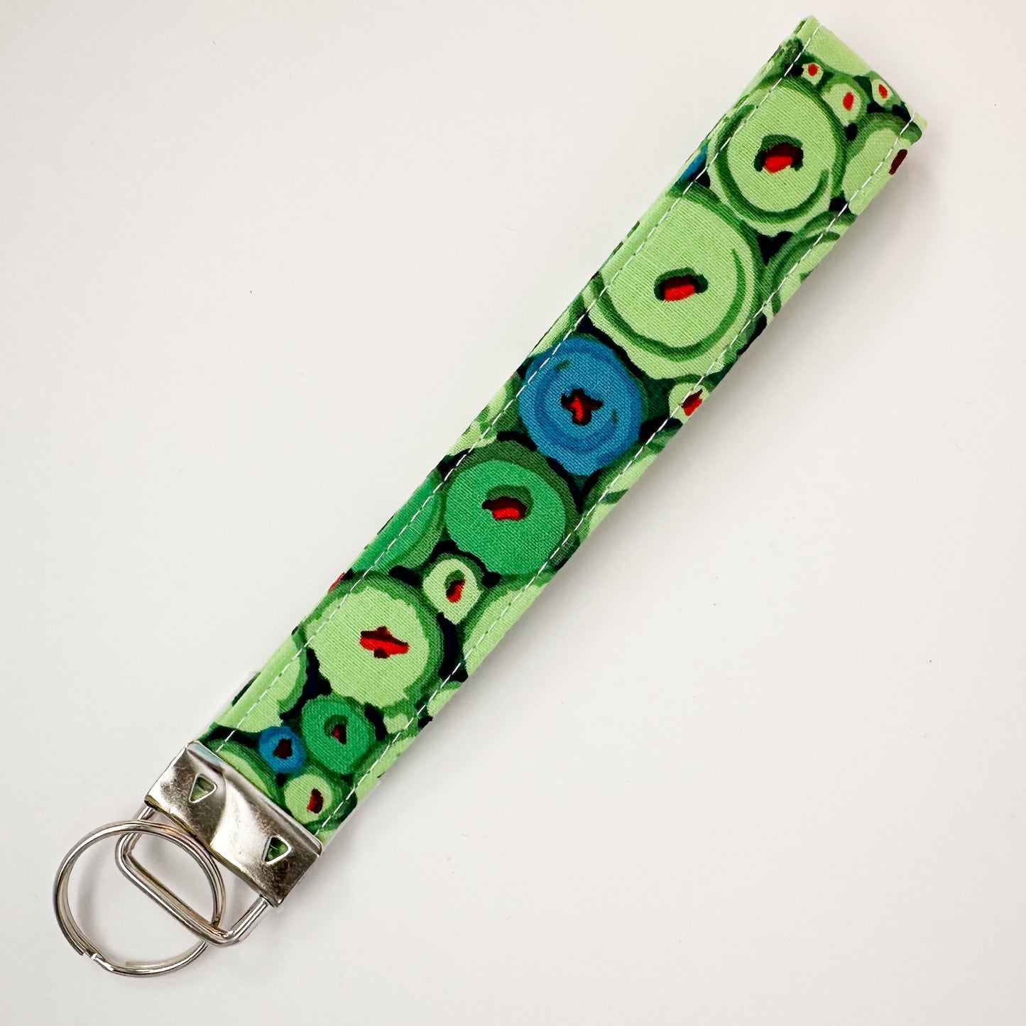 Keyring wristlet