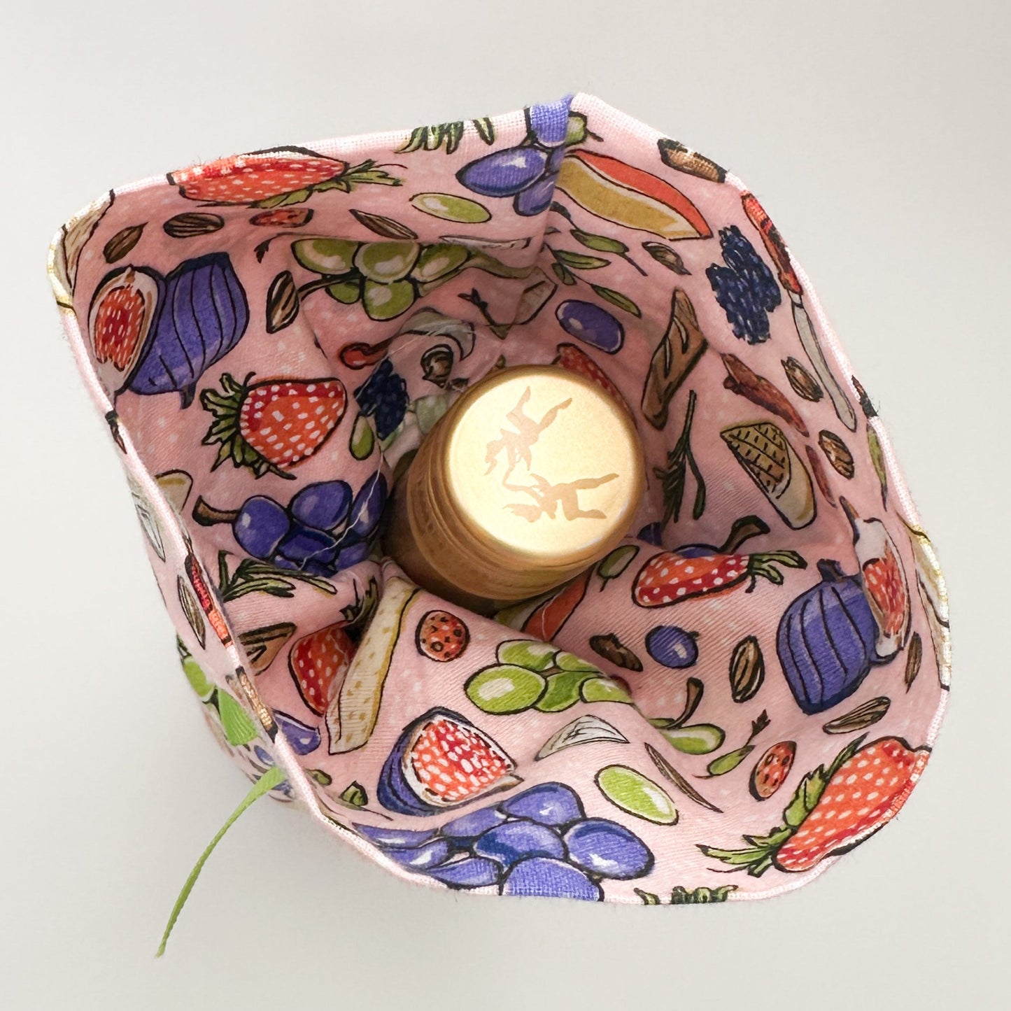 Wine bottle gift bag