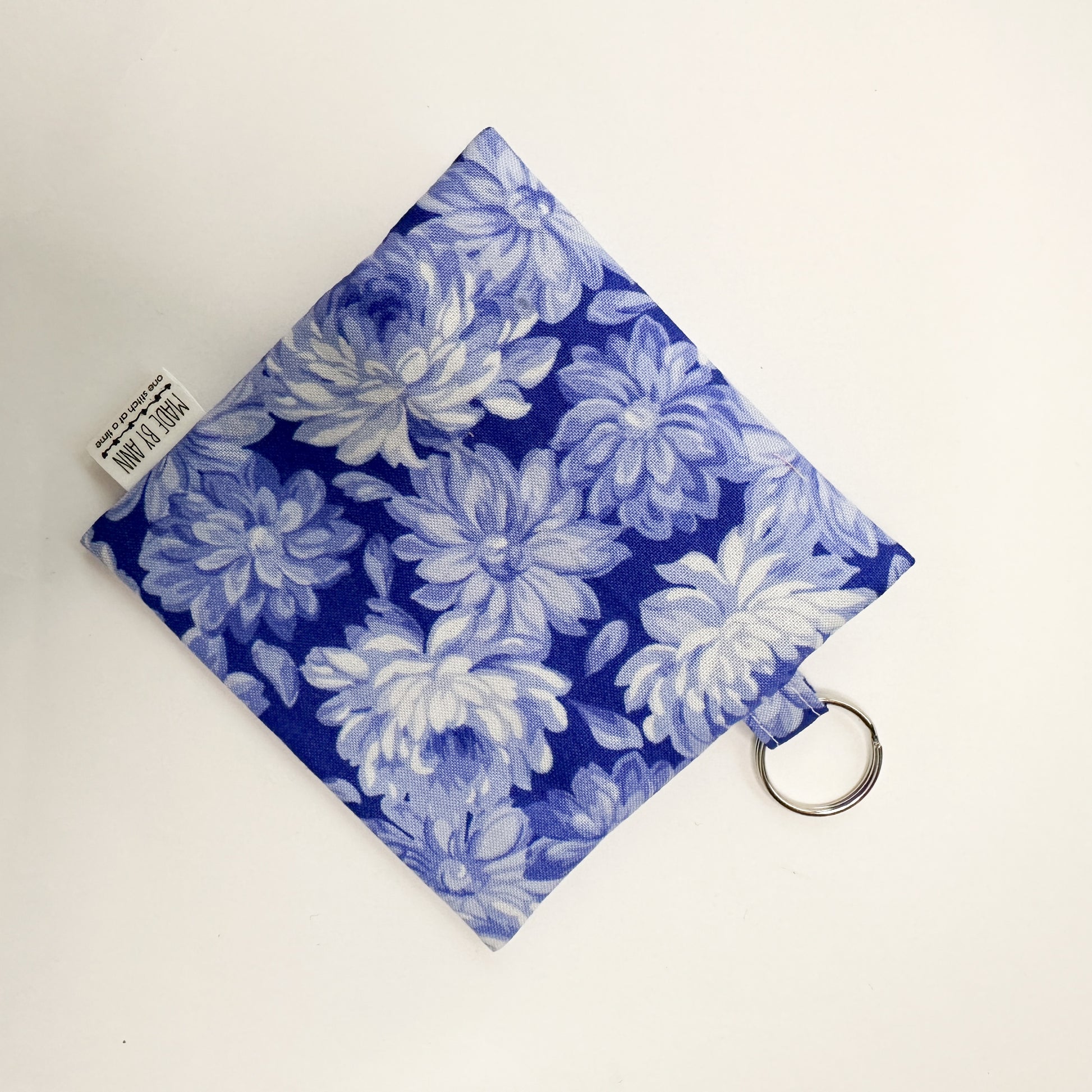 Keyring zipper pouch
