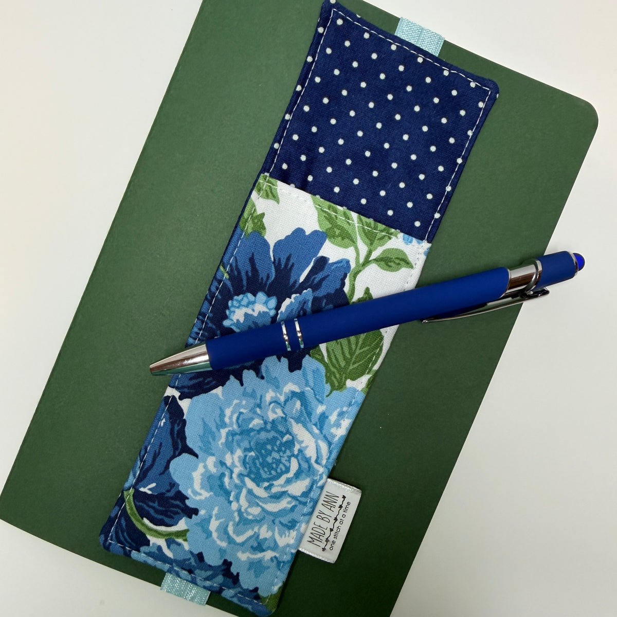Penholder bookmark and notebook set (blue peony)