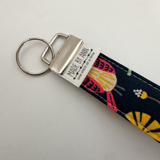 Keyring wristlet