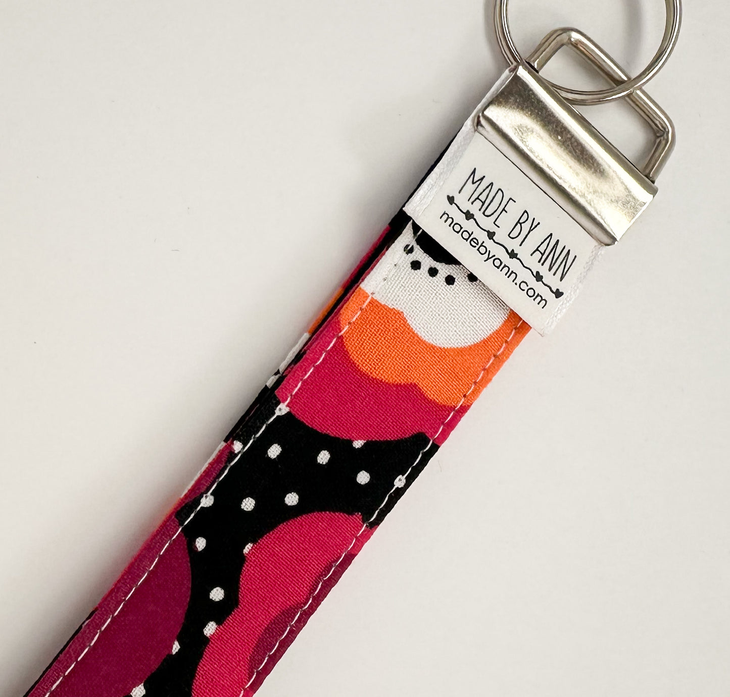 Keyring wristlet