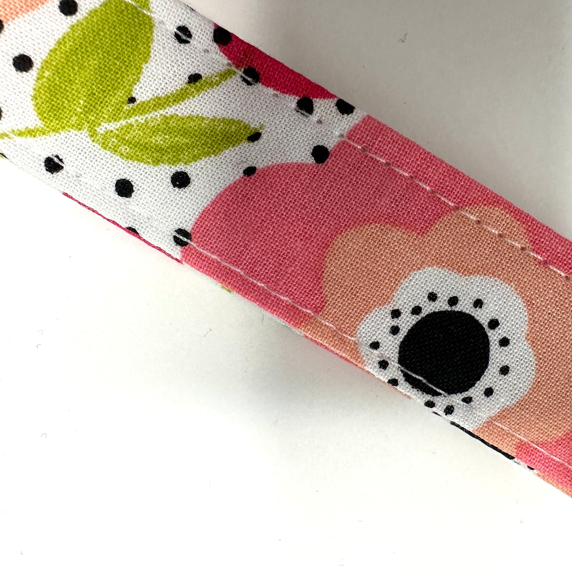 Keyring wristlet