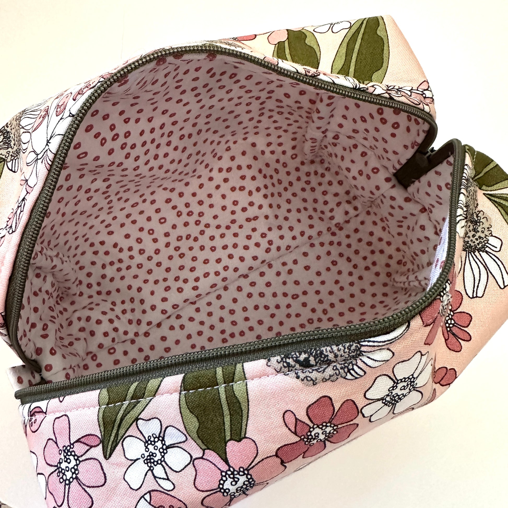 Makeup bag